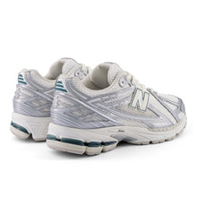 Load image into Gallery viewer, NEW BALANCE M1906REE -SILVER METALIC | SEA SALT | NEW SPRUCE
