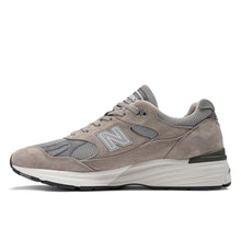 Charger l'image dans la galerie, NEW BALANCE U991GL2 FABRIQUÉ AU ROYAUME-UNI - DOVE | ALLOY | SILVER | SMOKED PEARL