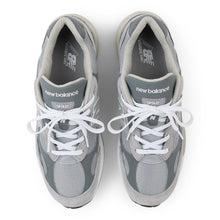 Charger l'image dans la galerie, NEW BALANCE U992GY - GRIS | GRIS FABRIQUÉ AUX ÉTATS-UNIS