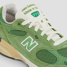 Load image into Gallery viewer, NEW BALANCE U993GW MADE IN THE USA - CHIVE | SEA SALT