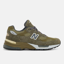 Load image into Gallery viewer, NEW BALANCE U992GL MADE IN THE USA - DARK CAMO | COVERT GREEN | ALUMINUM GREY
