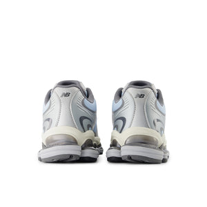 NEW BALANCE U2000BA - LIGHT CHROME BLUE | SILVER METALIC | CASTLEROCK