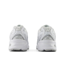 Load image into Gallery viewer, NEW BALANCE U530HFW - WHITE | SILVER METALIC
