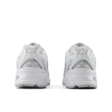 Load image into Gallery viewer, NEW BALANCE U530HFW - WHITE | SILVER METALIC
