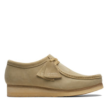 Load image into Gallery viewer, CLARKS ORIGINALS WALLABEE - MAPLE SUEDE
