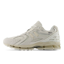 Load image into Gallery viewer, NEW BALANCE U19541R3 - SEA SALT | LINEN

