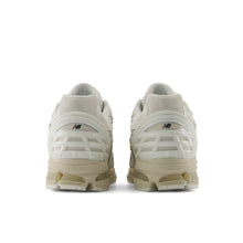 Load image into Gallery viewer, NEW BALANCE U19541R3 - SEA SALT | LINEN
