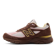 Load image into Gallery viewer, NEW BALANCE U990IC4 MADE IN THE USA - PUMPERNICKEL | PINK CHALK | ALABASTER
