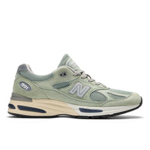 Load image into Gallery viewer, NEW BALANCE U991BB2 MADE IN UK - SEA GRASS
