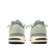 Load image into Gallery viewer, NEW BALANCE U991BB2 MADE IN UK - SEA GRASS
